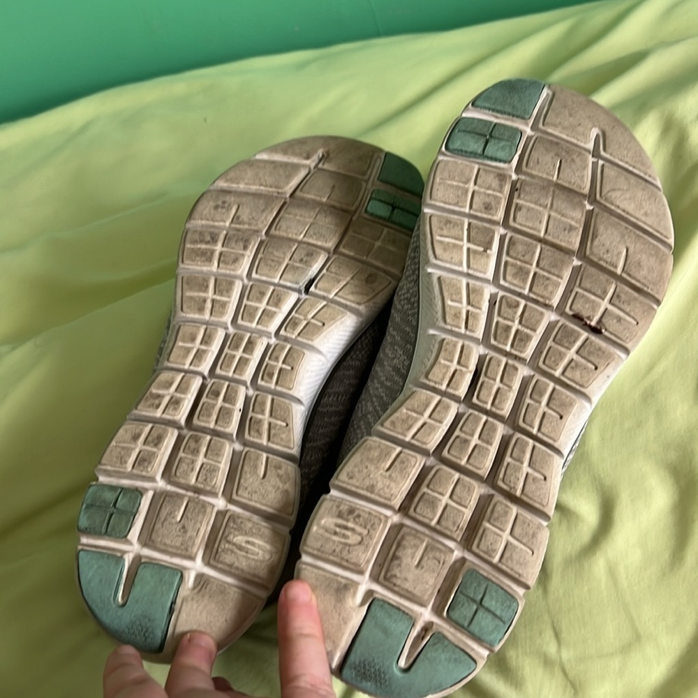 sketchers sketch knit memory foam sneakers - Picture 8 of 9